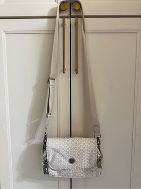 Kipling Geometric Crossbody Purse